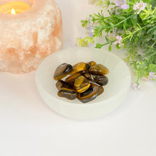 Load image into Gallery viewer, Strength Box Tigers Eye Crystal Gift Set