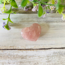 Load image into Gallery viewer, Love Heart Shaped Rose Quartz Crystal Mini Gift Set